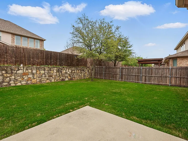 1605 Lisburn Dr — Photo 27