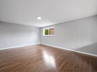 7870 S Coles Ave #2S, Chicago, IL 60649
