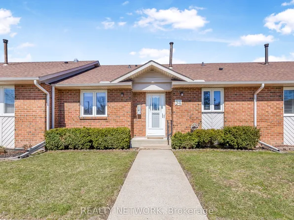 122 Bunting Rd #54, Saint Catharines, ON L2P 3X7