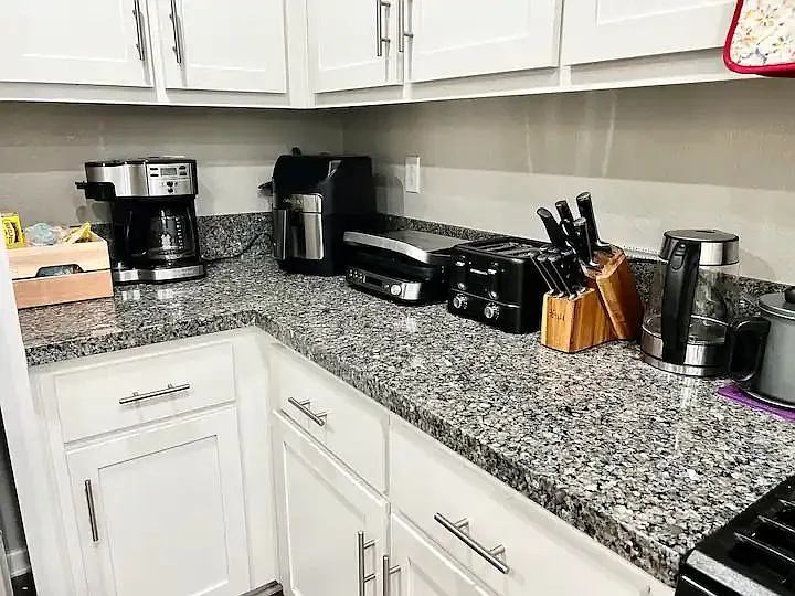 1 bed, 1.0 bath, 240 sqft, $1,500 — Photo 3