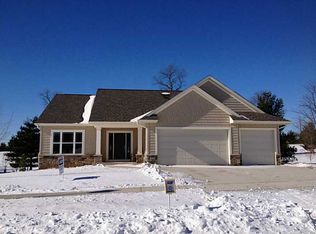 2928 Diamondhead Rd, Hiawatha, IA 52233