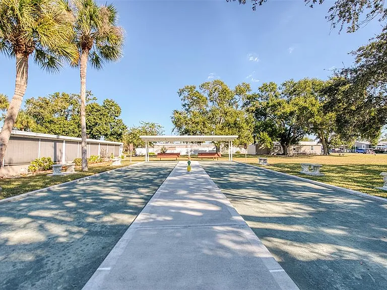 1 Pelican Dr N — Photo 30