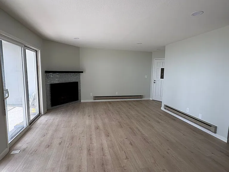 815 Balboa Ave #207 — Photo 5