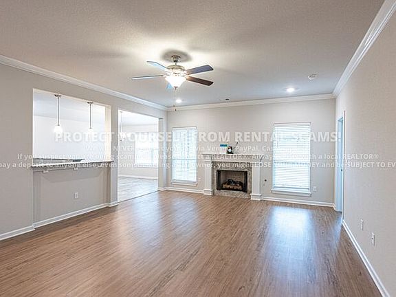 2nd image of 371 W Tyler Rd