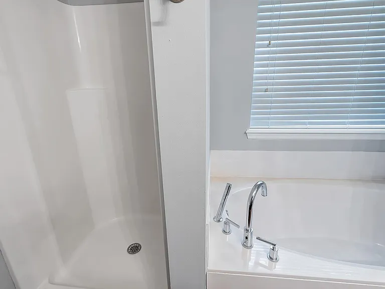 1203 Ashford Place Dr — Photo 24