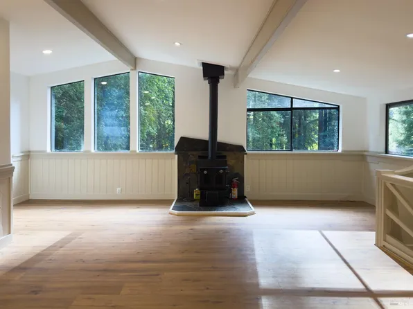 17420 Guernewood Lane, Guerneville, CA 95446