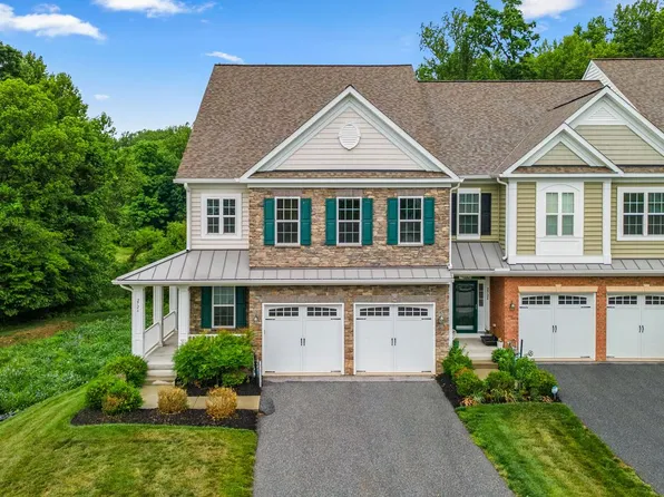 2726 W End Cir, Ellicott City, MD 21042