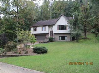 121 Falls Run Rd, Charleston, WV 25311