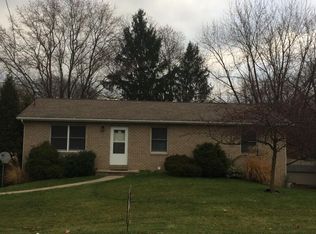 860 Chapel Rd, Aliquippa, PA 15001