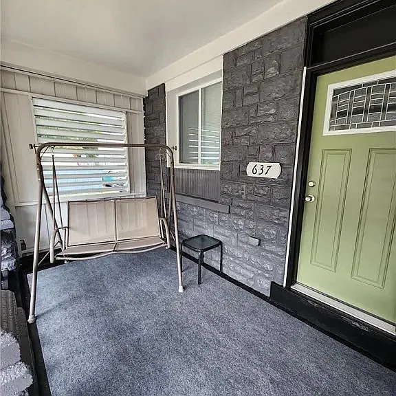637 Bell St — Photo 1