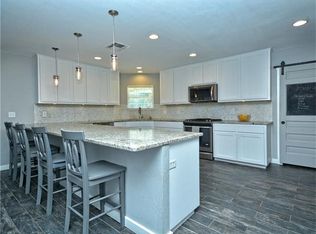 6824 N Lakewoods Dr, Georgetown, TX 78633