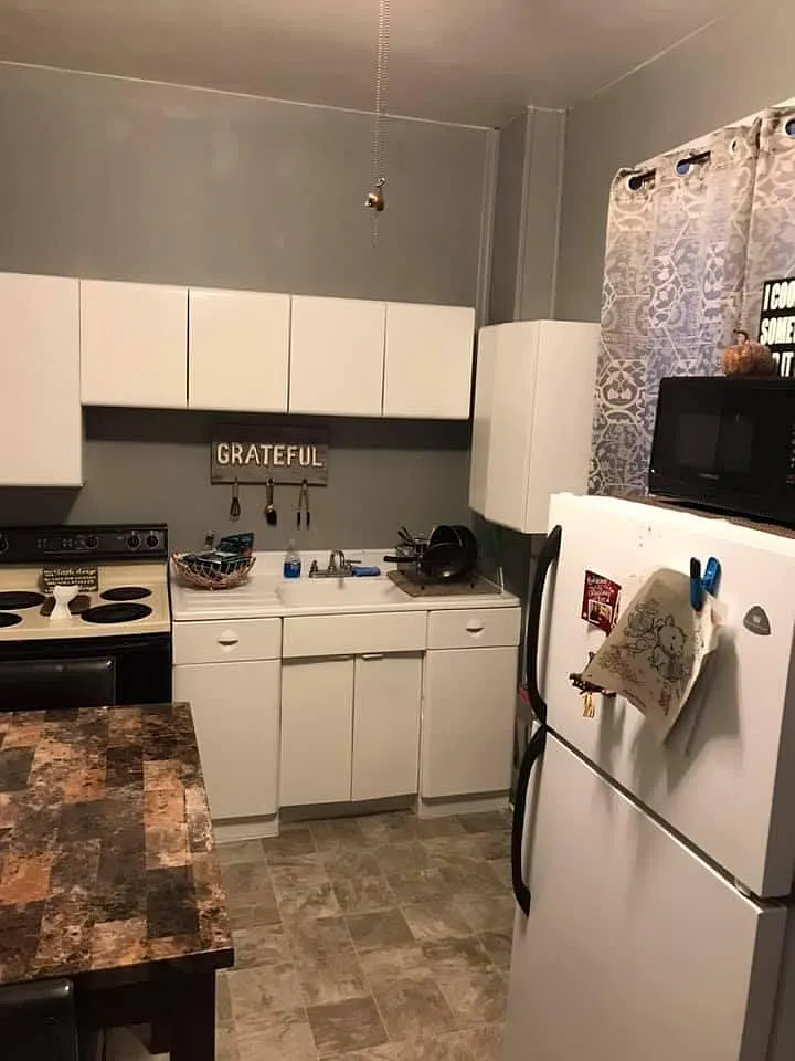 365 E Mountain Ave — Photo 2