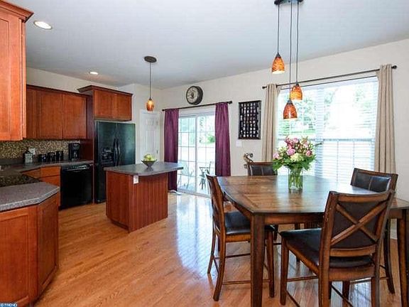 2nd image of 189 Lukens Mill Dr