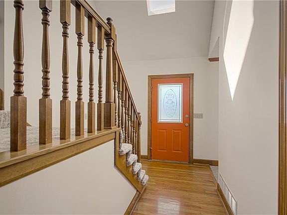 5th image of 17512 W 113th St