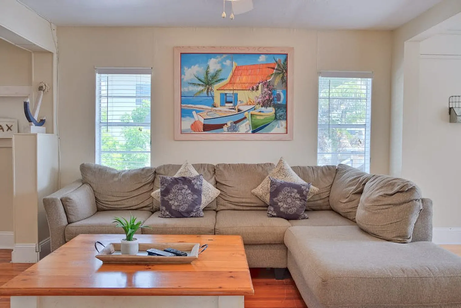3 bed, 1.0 bath, 559 sqft, $2,717 — Photo 3