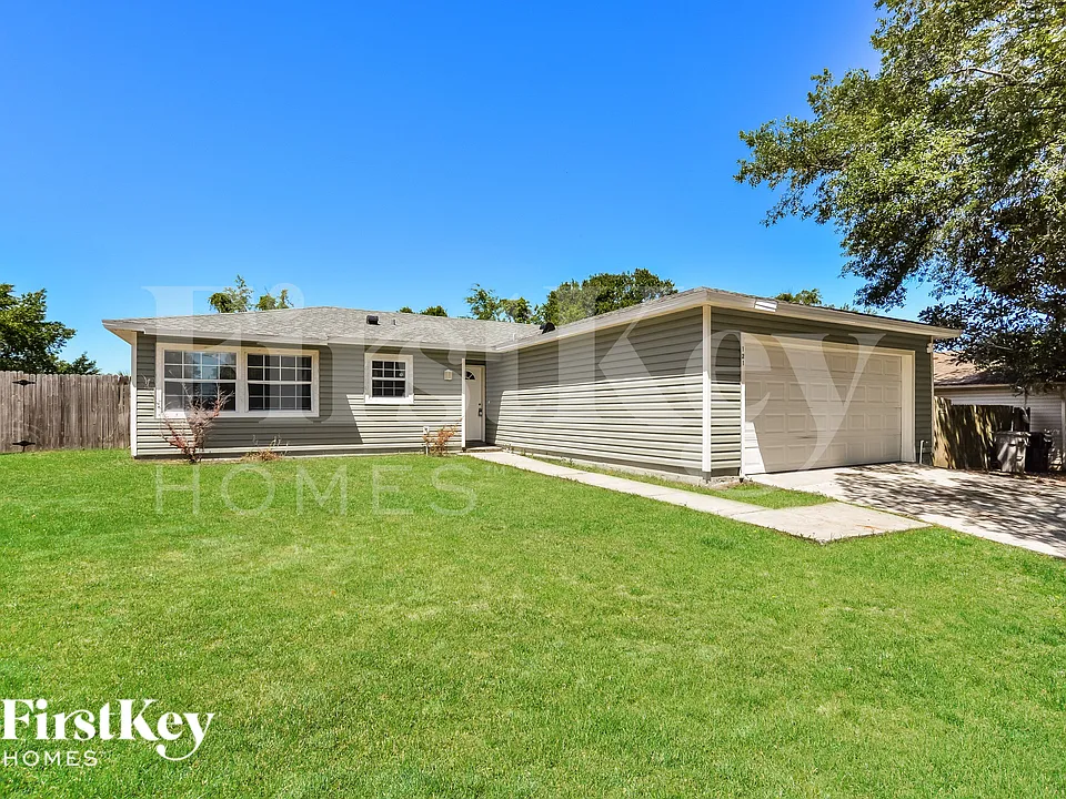 121 Summerset Dr