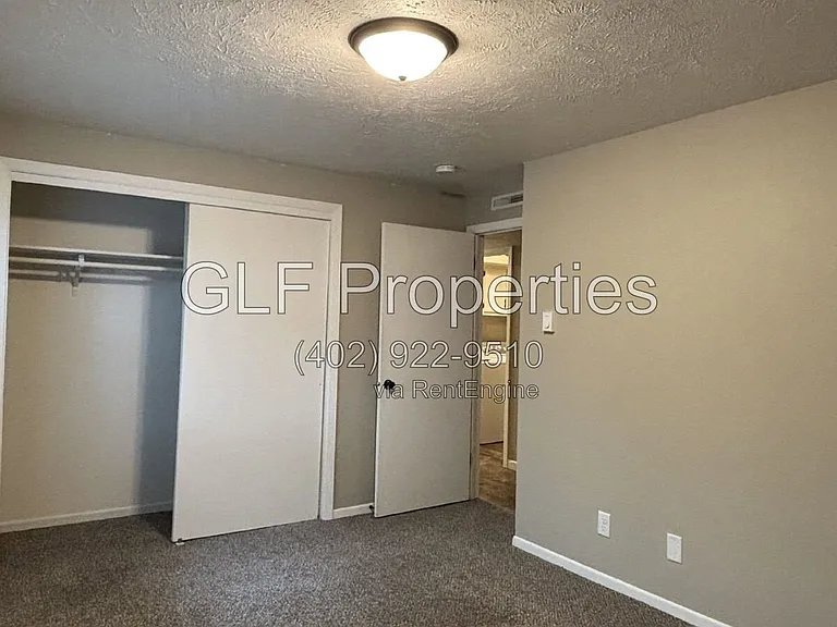 314 S 5th St #4 — Photo 3