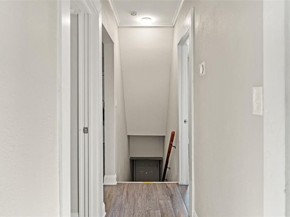 tampa-florida-2074605676 picture