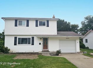 3825 Boeing Dr, Saginaw, MI 48604
