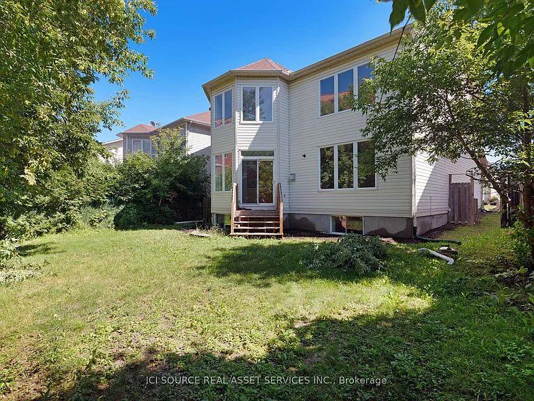 140 Annapolis Cir — Photo 23