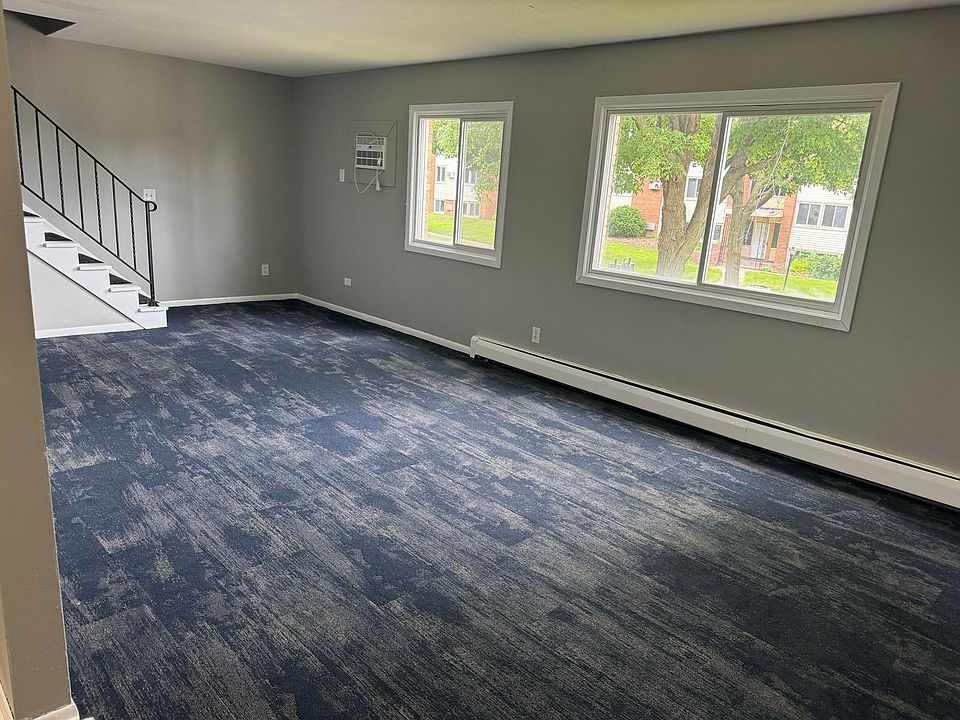 1st image of 1315 Dowling Ave N #305