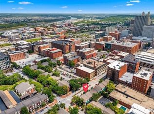 445 W 10th St, Kansas City, MO 64105
