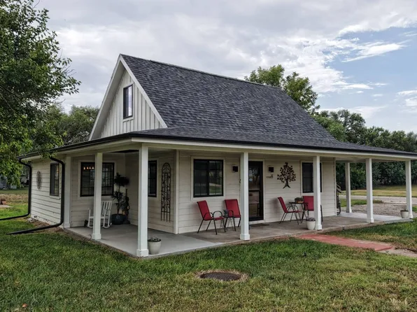 217 W Francis St, Smith Center, KS 66967