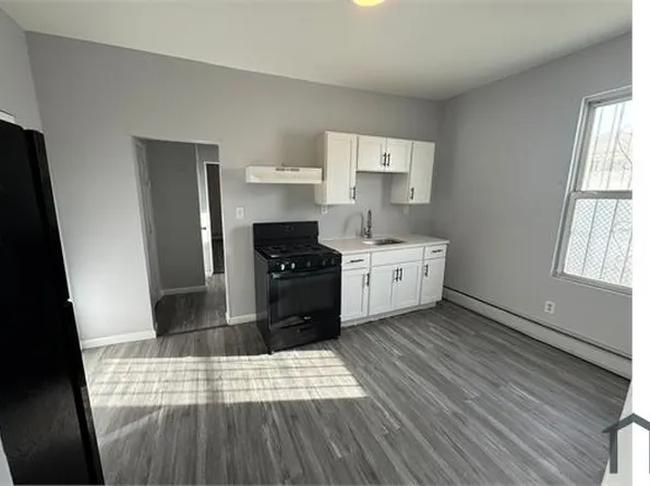 1106 Grove St Floor 1, Irvington, NJ 07111