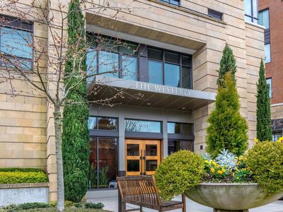 2351 NW Westover Rd UNIT 806, Portland, OR, 97210