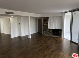 9297 Burton Way #D, Beverly Hills, CA 90210