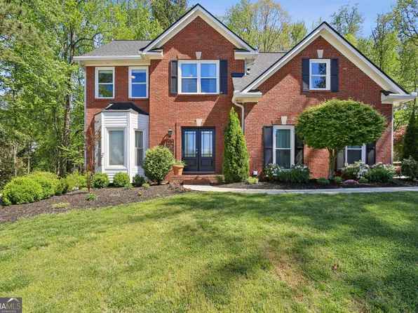 1655 River Oak Dr, Roswell, GA 30075