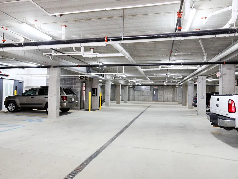Excelsior Park Apartments — Photo 49