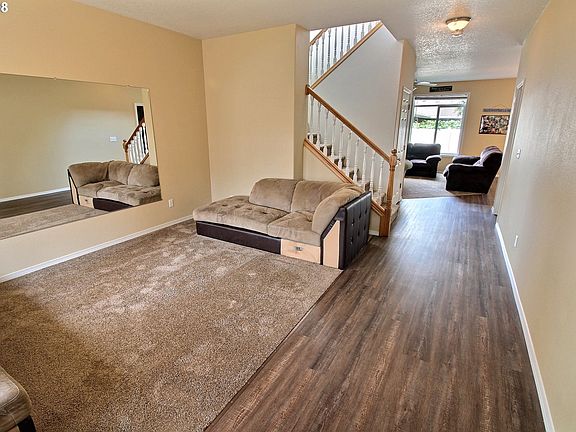 4th image of 2840 NE 137th Ct
