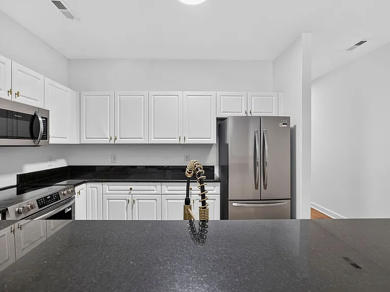 993 Downey Branch Ln — Photo 8
