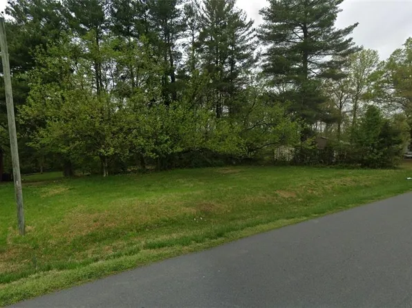 3504 Hartford St, Winston Salem, NC 27106