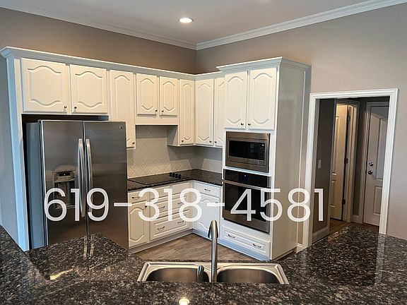 3rd image of 307 Canterbury Dr