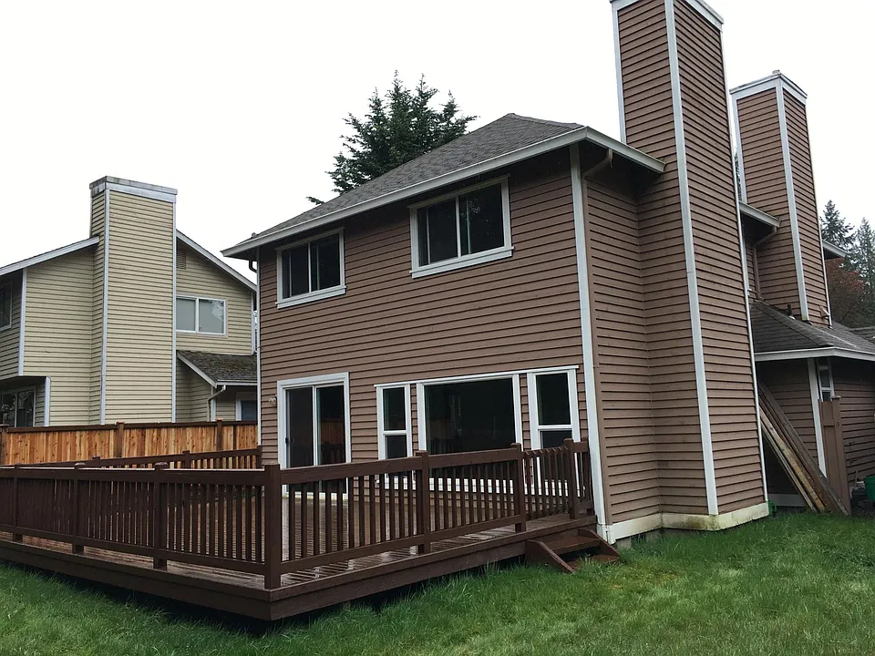 12816 NE 70th Pl