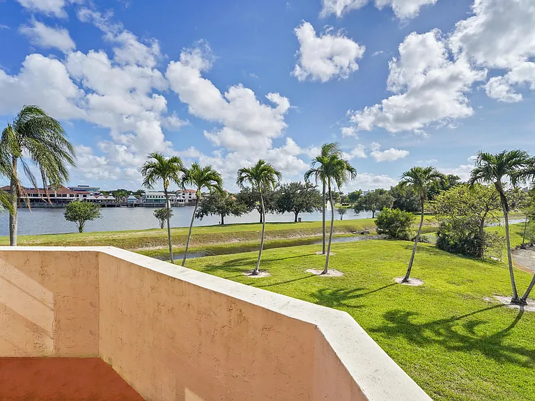6654 Villa Sonrisa Dr #412 — Photo 11