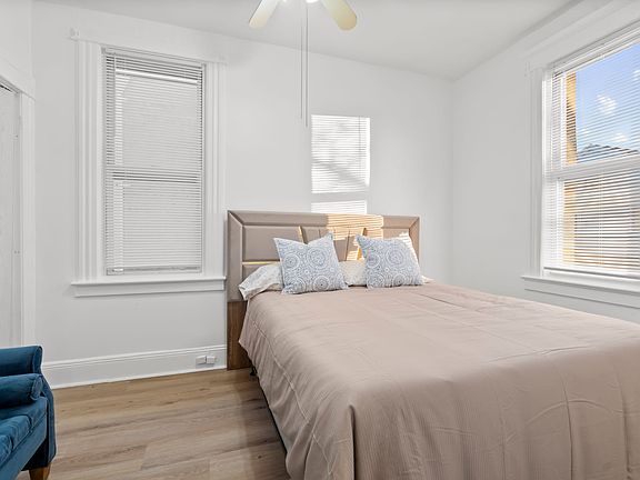 4th image of 1407 43rd St #2