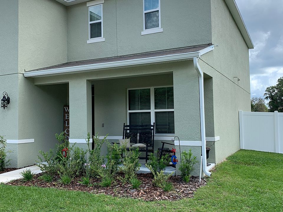 1st image of 4206 NE 29th Pl