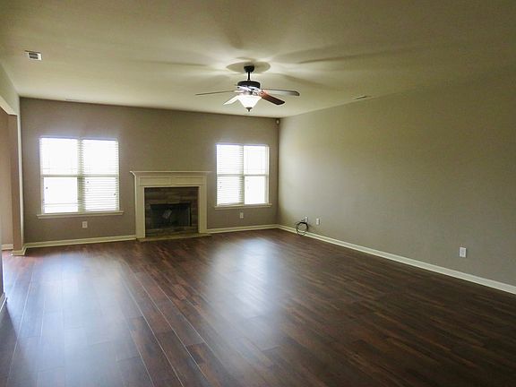 5th image of 58 Sweetwater Park Dr