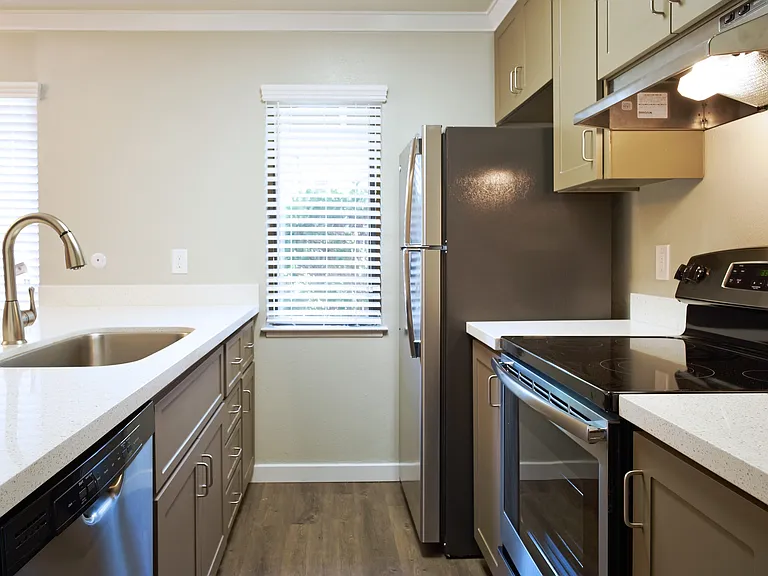 DP5 3BR kitchenFIX (1)