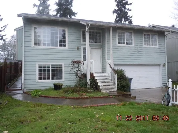 707 98th St S, Tacoma, WA 98444