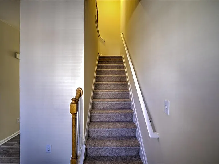 2247 Landing Ridge Dr — Photo 14