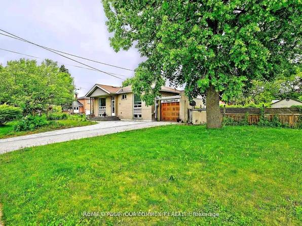 39 Penworth Rd, Toronto, ON M1R 4P6