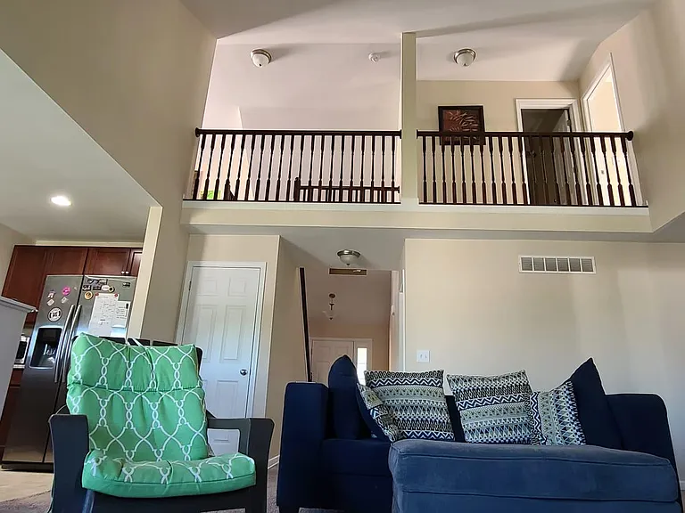 1036 Autumn Crest Ln — Photo 13