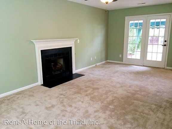 4th image of 5807 Highland Grove Dr