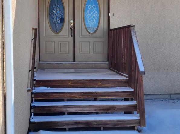 574 S Chimazo Dr, Pueblo West, CO 81007