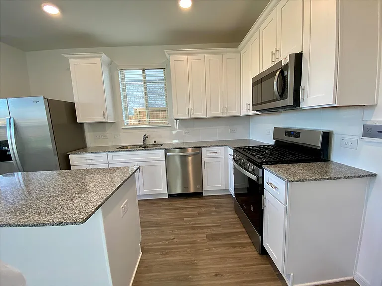 21114 Dolphin Bay Ln — Photo 6