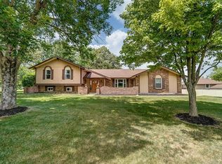 8915 Paragon Rd, Dayton, OH 45458